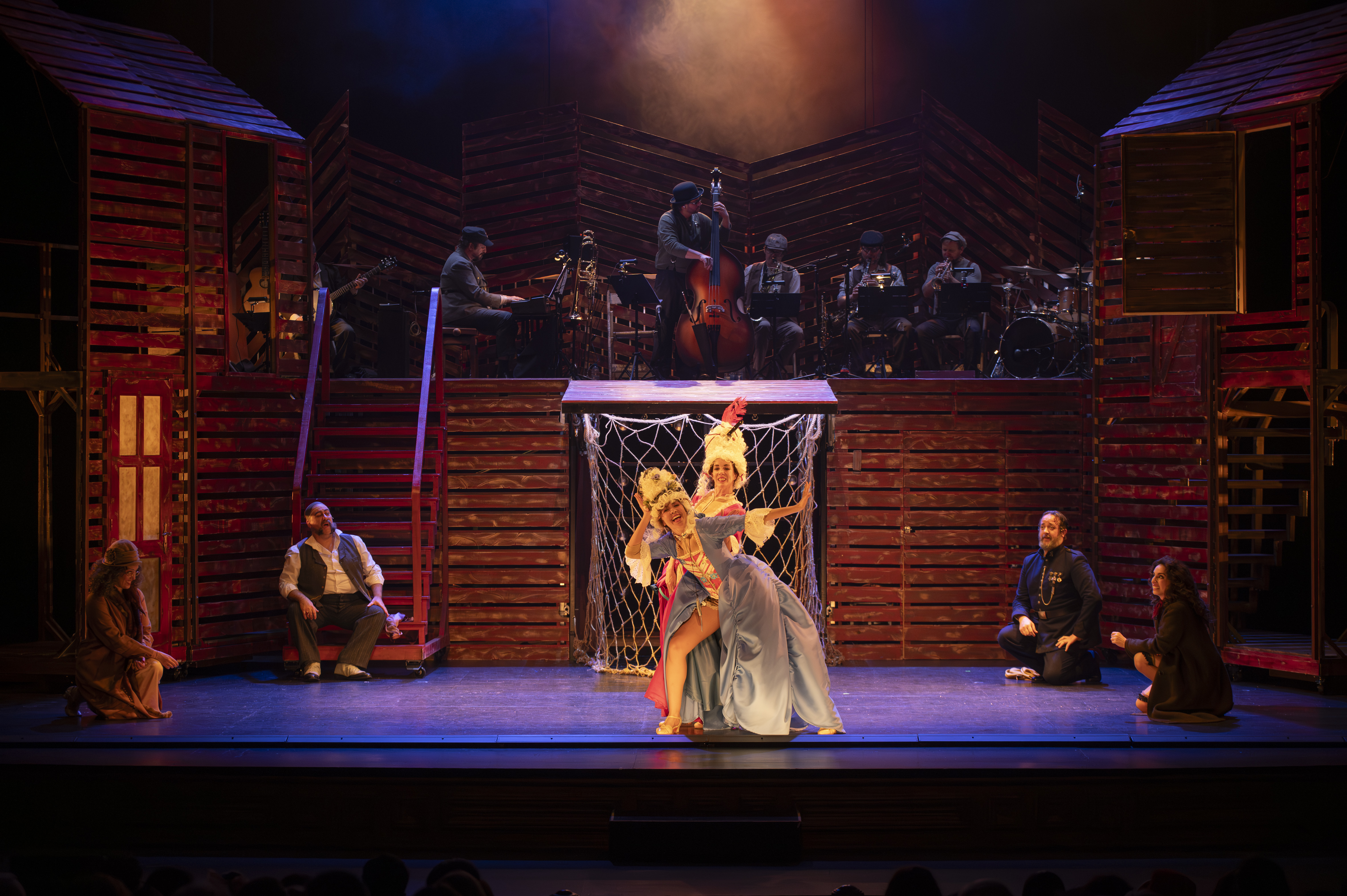 OPERA 3 CENTAVOS-211